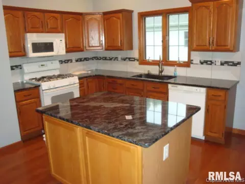 3616 Ginger Creek Dr, Springfield, IL 62711 photo 3