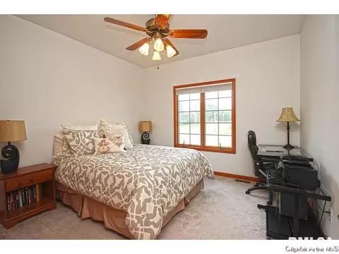 3809 Buckeye Dr, Springfield, IL 62712 photo 18