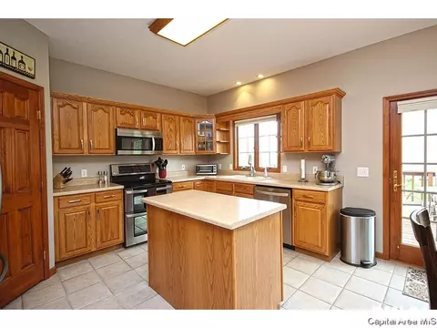 3809 Buckeye Dr, Springfield, IL 62712 photo 11