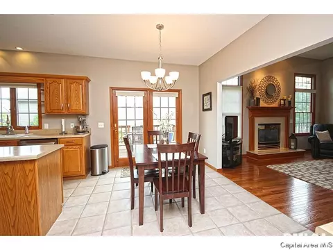 3809 Buckeye Dr, Springfield, IL 62712 photo 9