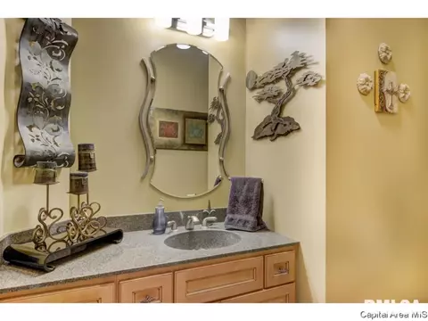 2032 Lake Crst, Springfield, IL 62712 photo 10