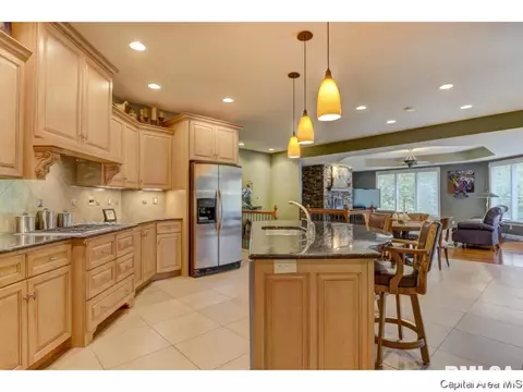 2032 Lake Crst, Springfield, IL 62712 photo 15
