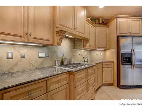 2032 Lake Crst, Springfield, IL 62712 photo 16