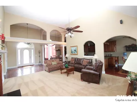 9 Hickory Ridge Ln, Springfield, IL 62707 photo 8