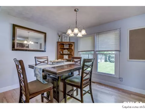 2304 Noble, Springfield, IL 62704 photo 15
