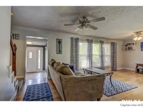 2304 Noble, Springfield, IL 62704 photo 5