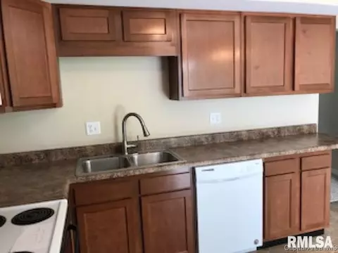 1804 Camden, Springfield, IL 62702 photo 5