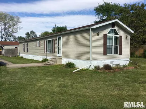 223 N Vine St, Bath, IL 62617 photo 1