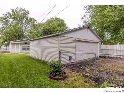 2536 Holmes Ave, Springfield, IL 62704 photo 6