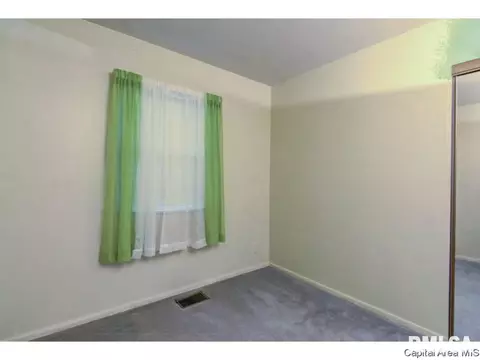 2536 Holmes Ave, Springfield, IL 62704 photo 14