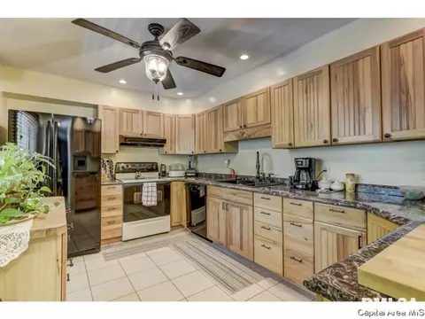 2524 Selkirk Rd, Springfield, IL 62702 photo 12