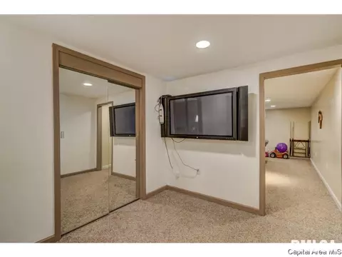 2524 Selkirk Rd, Springfield, IL 62702 photo 22