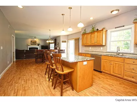 2212 Harbor Lndg, Springfield, IL 62712 photo 7