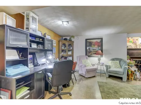 1831 E Grant St, Springfield, IL 62703 photo 22