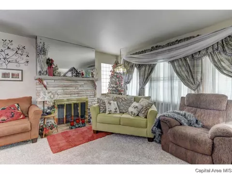 1831 E Grant St, Springfield, IL 62703 photo 5