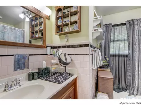 1831 E Grant St, Springfield, IL 62703 photo 18