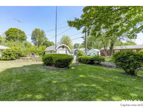 1831 E Grant St, Springfield, IL 62703 photo 6