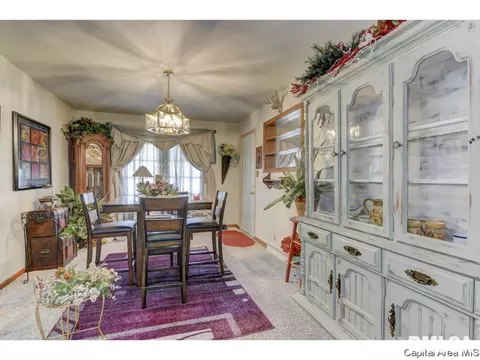 1831 E Grant St, Springfield, IL 62703 photo 4