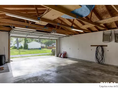 2048 S Walnut, Springfield, IL 62704 photo 25