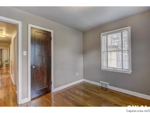 2048 S Walnut, Springfield, IL 62704 photo 18