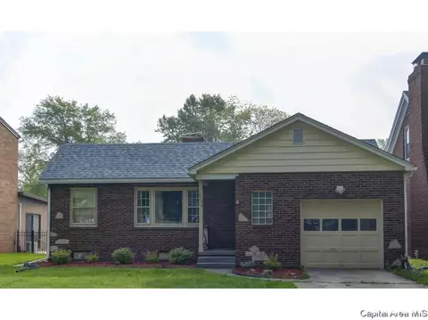 2048 S Walnut, Springfield, IL 62704 photo 1