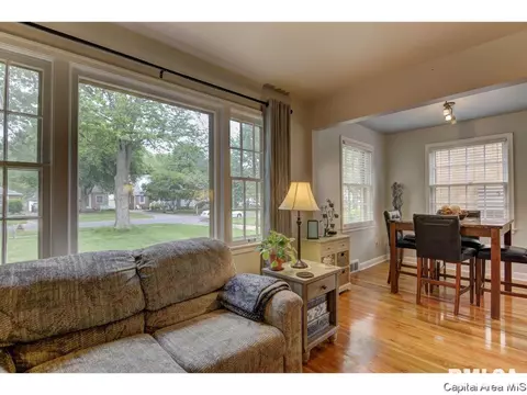 2048 S Walnut, Springfield, IL 62704 photo 8