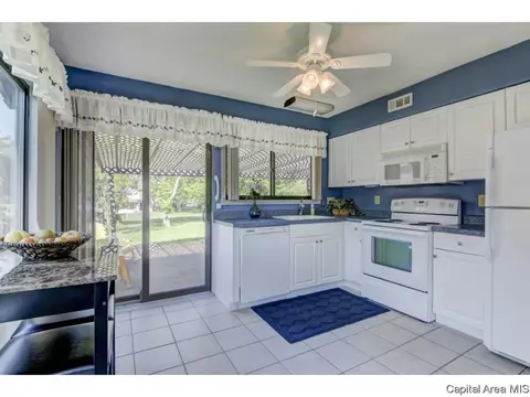 62 Trailridge Ln, Springfield, IL 62704 photo 8