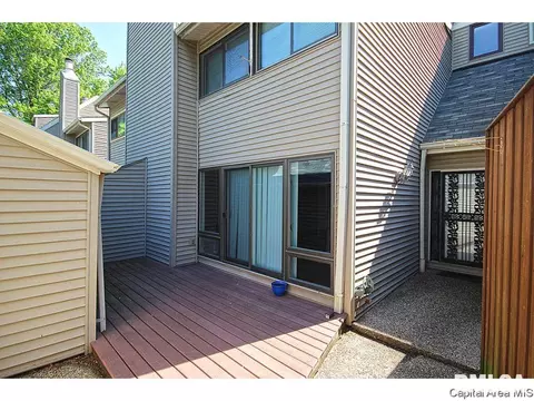 44 Country Pl, Springfield, IL 62703 photo 1