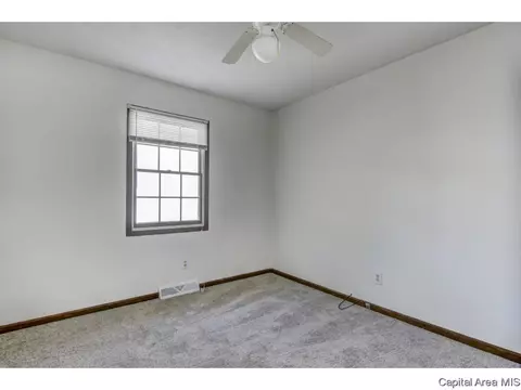 3012 Stokebridge Rd, Springfield, IL 62702 photo 24