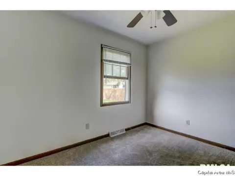 3012 Stokebridge Rd, Springfield, IL 62702 photo 18