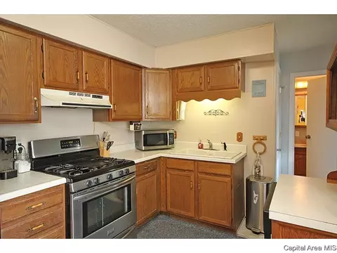 2008 N 24th Street St, Springfield, IL 62702 photo 7