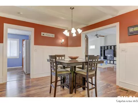 424 E Main St, Rochester, IL 62563 photo 9