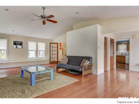424 E Main St, Rochester, IL 62563 photo 14