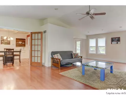 424 E Main St, Rochester, IL 62563 photo 15