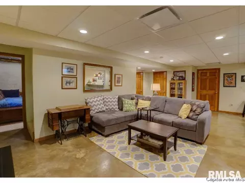 1813 Armitage Dr, Springfield, IL 62711 photo 23