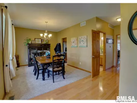 1813 Armitage Dr, Springfield, IL 62711 photo 15