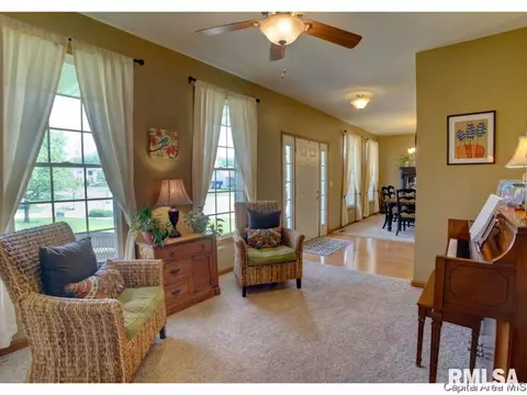 1813 Armitage Dr, Springfield, IL 62711 photo 13