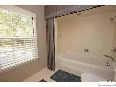 2105 Wiggins, Springfield, IL 62704 photo 29