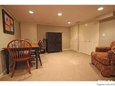 2105 Wiggins, Springfield, IL 62704 photo 25