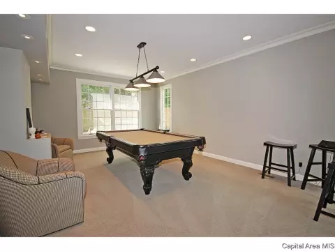 2105 Wiggins, Springfield, IL 62704 photo 8