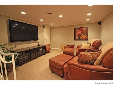 2105 Wiggins, Springfield, IL 62704 photo 26