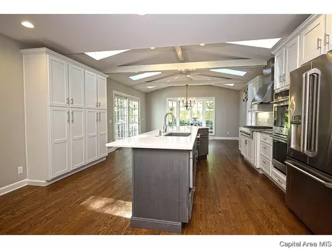 2105 Wiggins, Springfield, IL 62704 photo 13