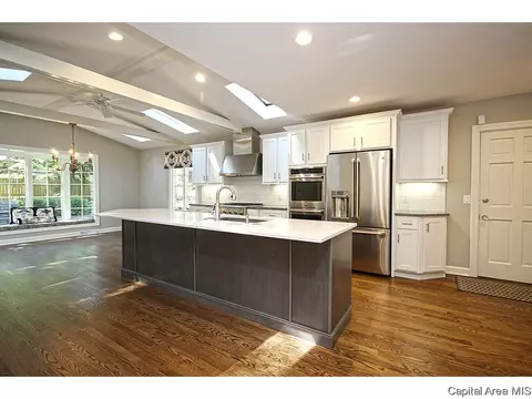 2105 Wiggins, Springfield, IL 62704 photo 12