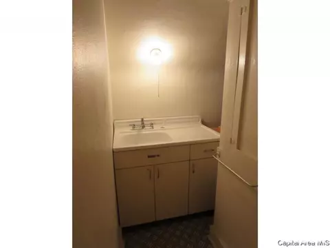 1715 N 7th St, Springfield, IL 62702 photo 17