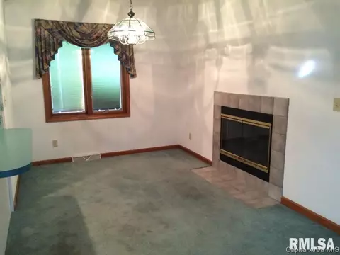 512 Golf Rd, Springfield, IL 62704 photo 8
