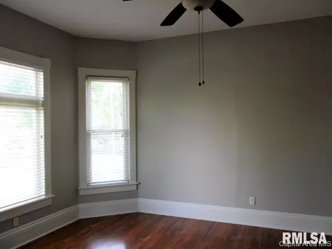 2100 N 9th Street St, Springfield, IL 62702 photo 5