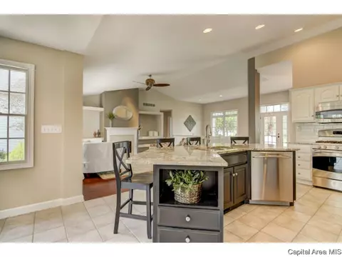 7405 Piper Glen Dr, Springfield, IL 62711 photo 12