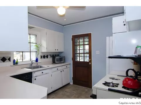 450 W Cook St, Springfield, IL 62704 photo 6