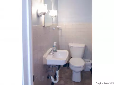 450 W Cook St, Springfield, IL 62704 photo 9