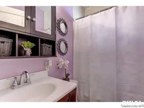 2264 Yale Blvd, Springfield, IL 62703 photo 13